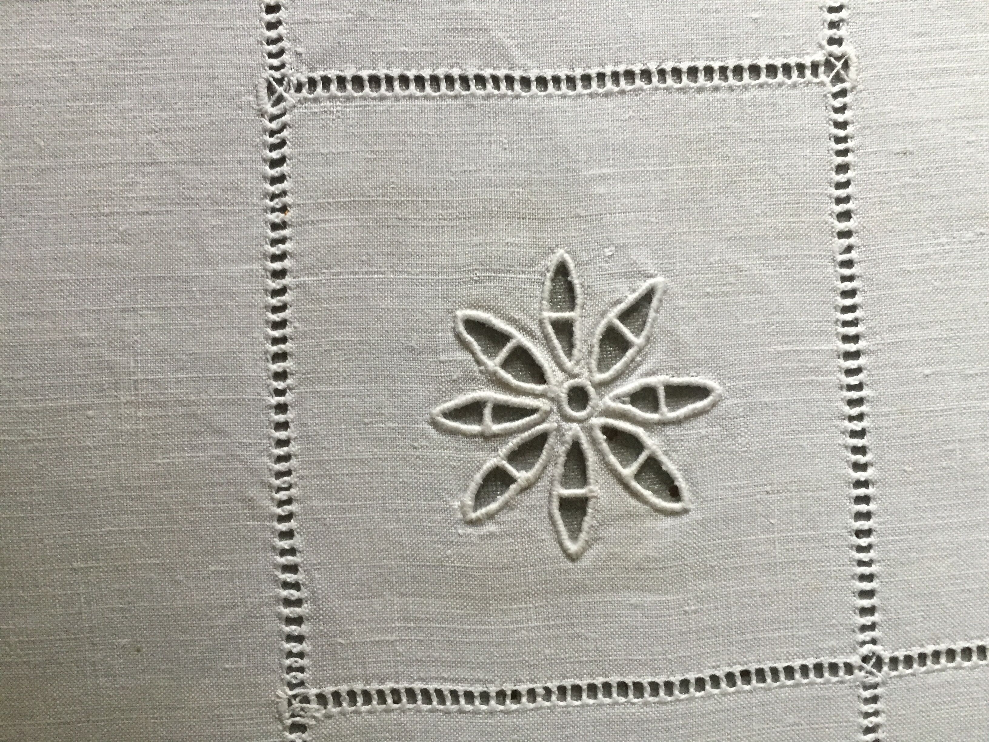 Embroidered linen tablecloth  200 x 255