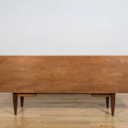 Buffet Mid-Century Modern par Victor Wilkins pour G-Plan, années 1960.