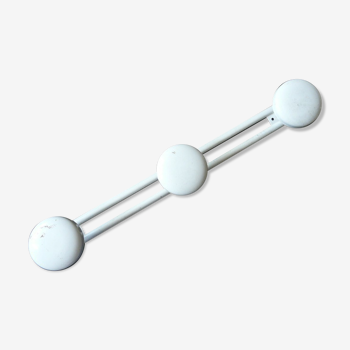 Coat rack in white lacquered metal 70s 3 hooks