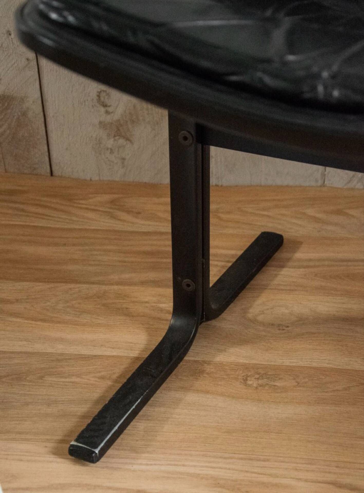 Paire de chaises cuir