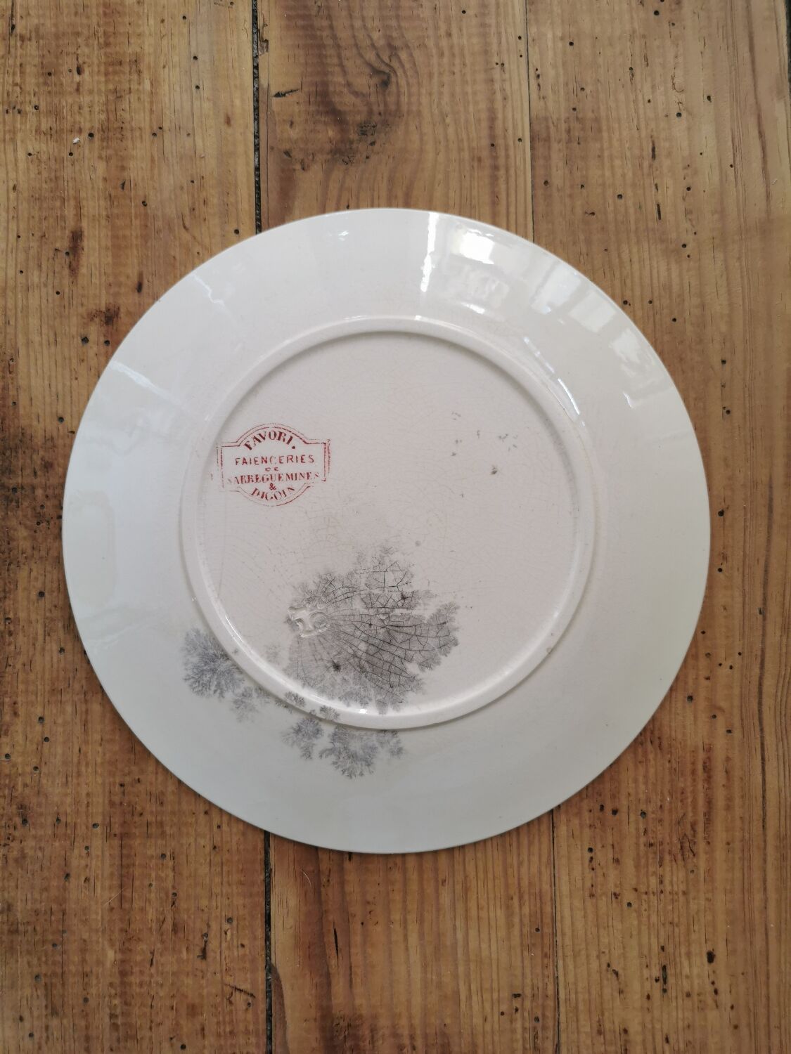 Assiettes anciennes Sarreguemines "Favori"