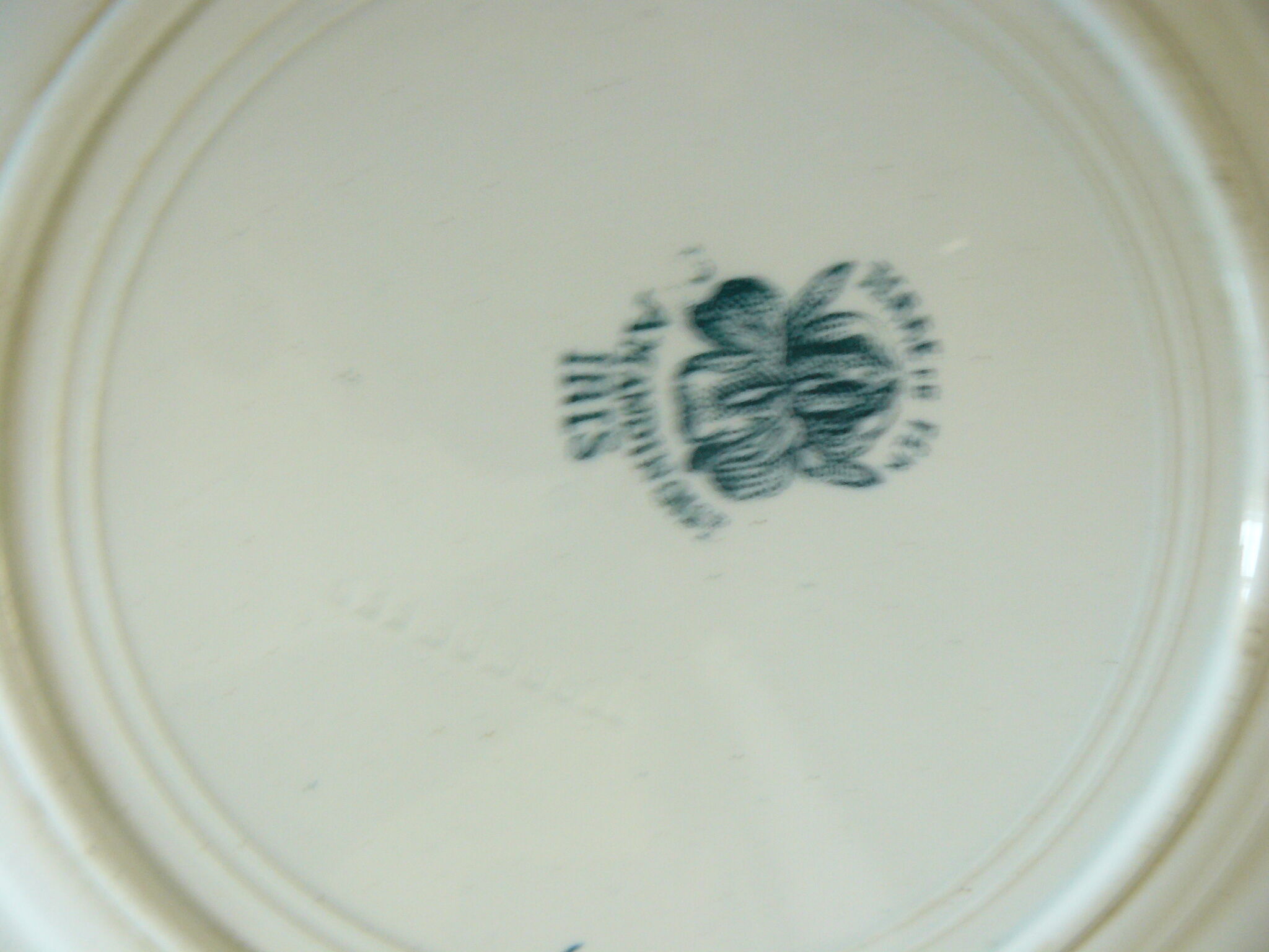 Set of 2 earthenware plates