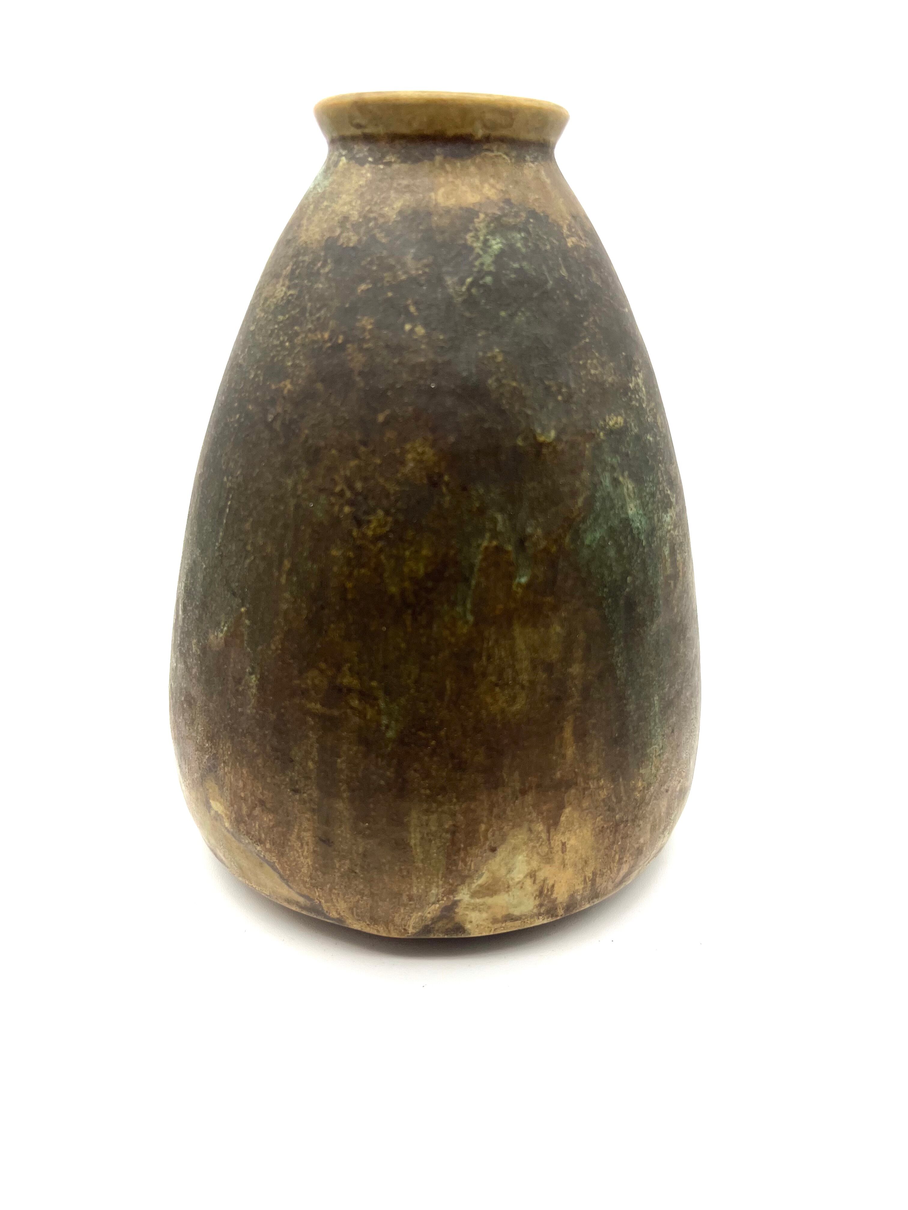 Montigny sandstone vase on the distance