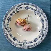 Round dish in old Wedgwood ironstone 