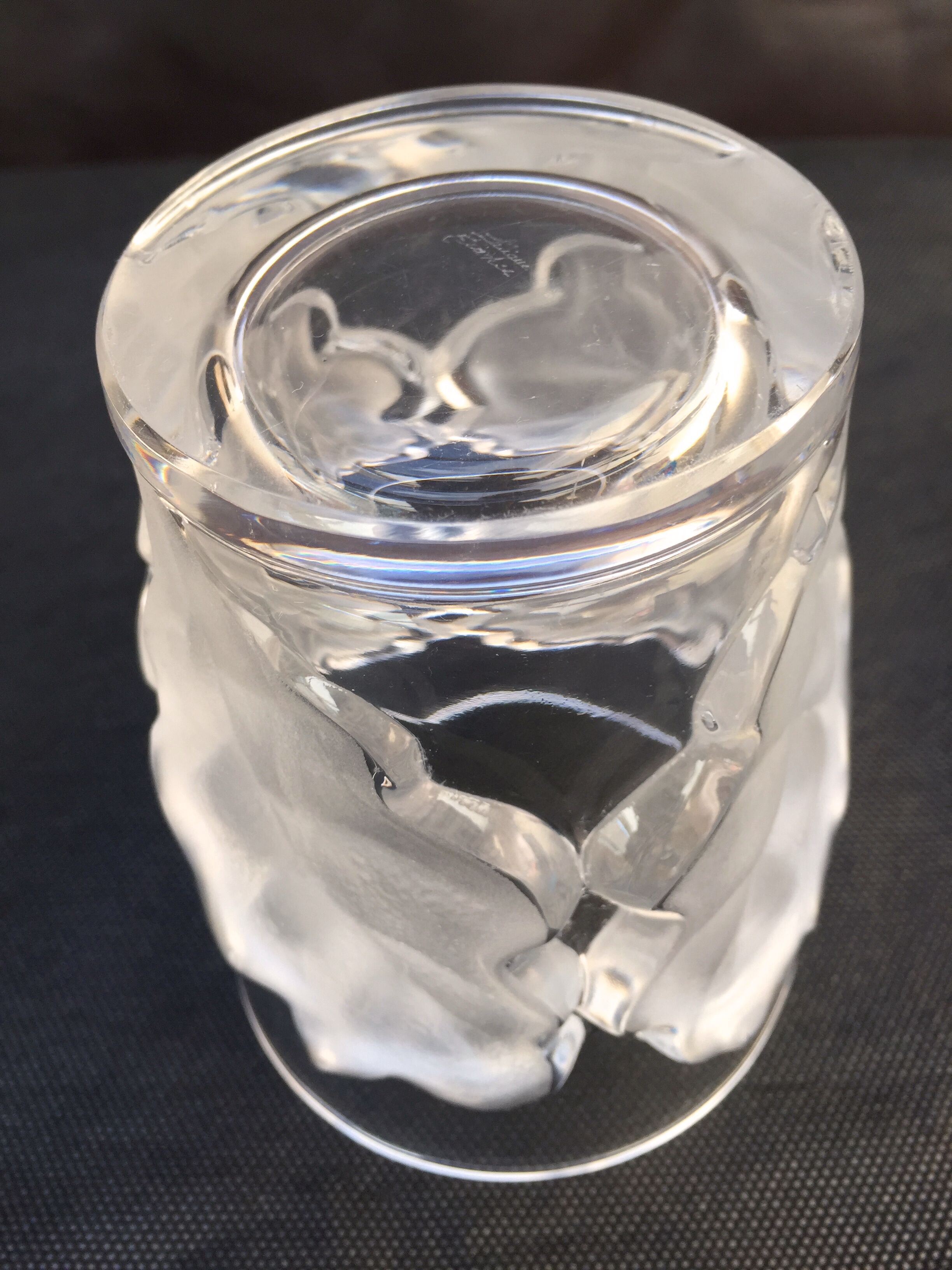 Lalique collection small vase crystal pattern art nouveau chene leaves