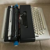 Olivetti Lettera 36 Electric Typewriter