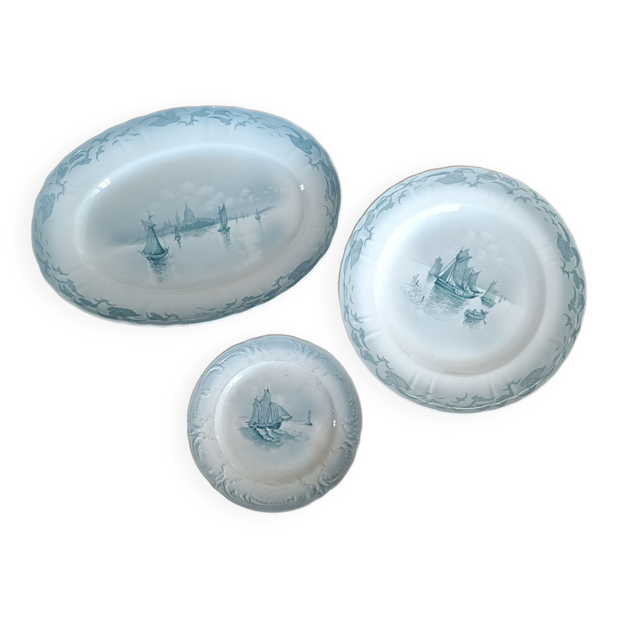 Part of the Saint Amand Dishes service, Sailboat decor