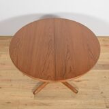 Mid-Century Round Walnut Extendable Dining Table, United Knigdom, 1950s