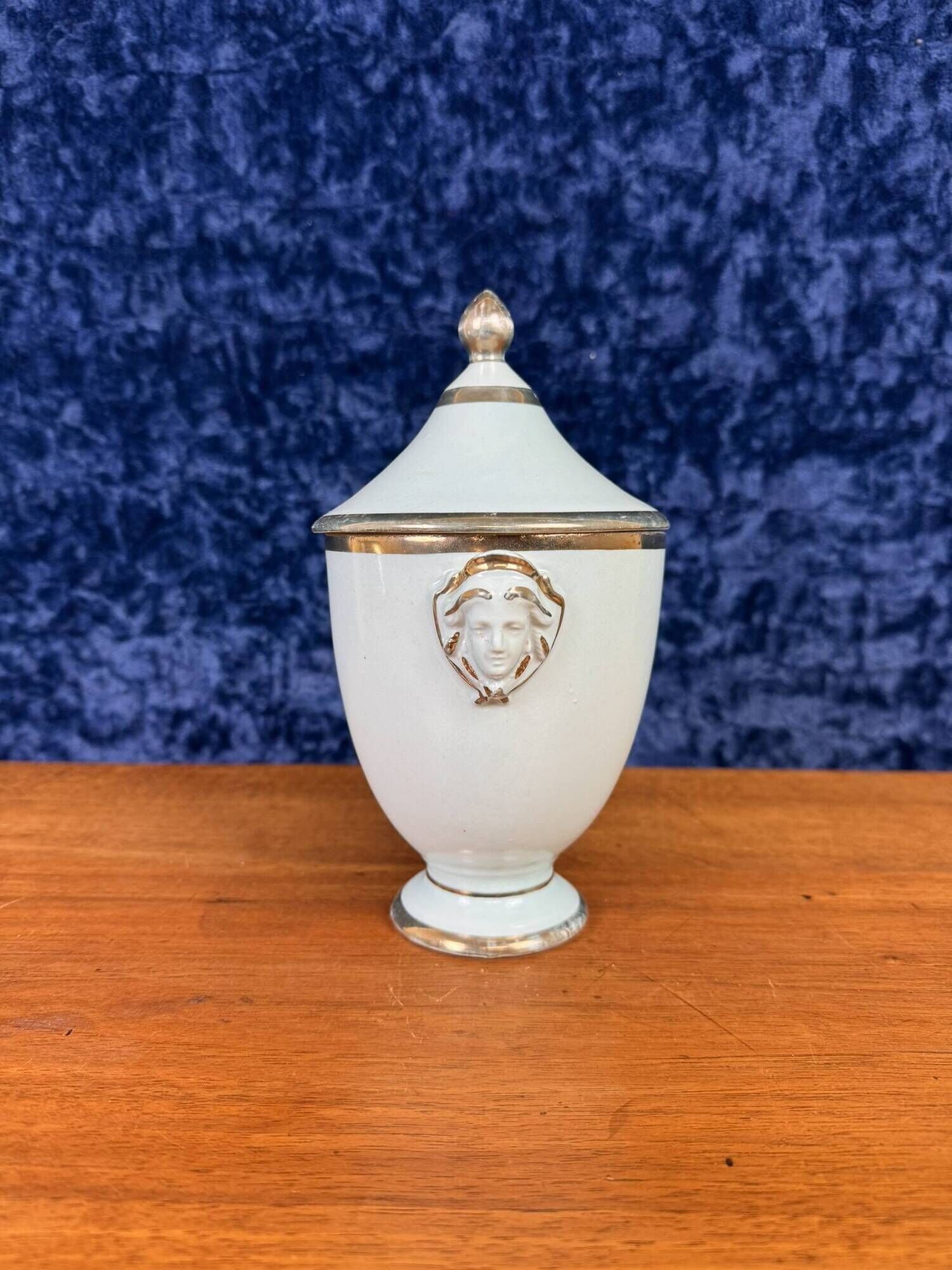 Superb Empire style drageoir in Paris porcelain from the late 19th century