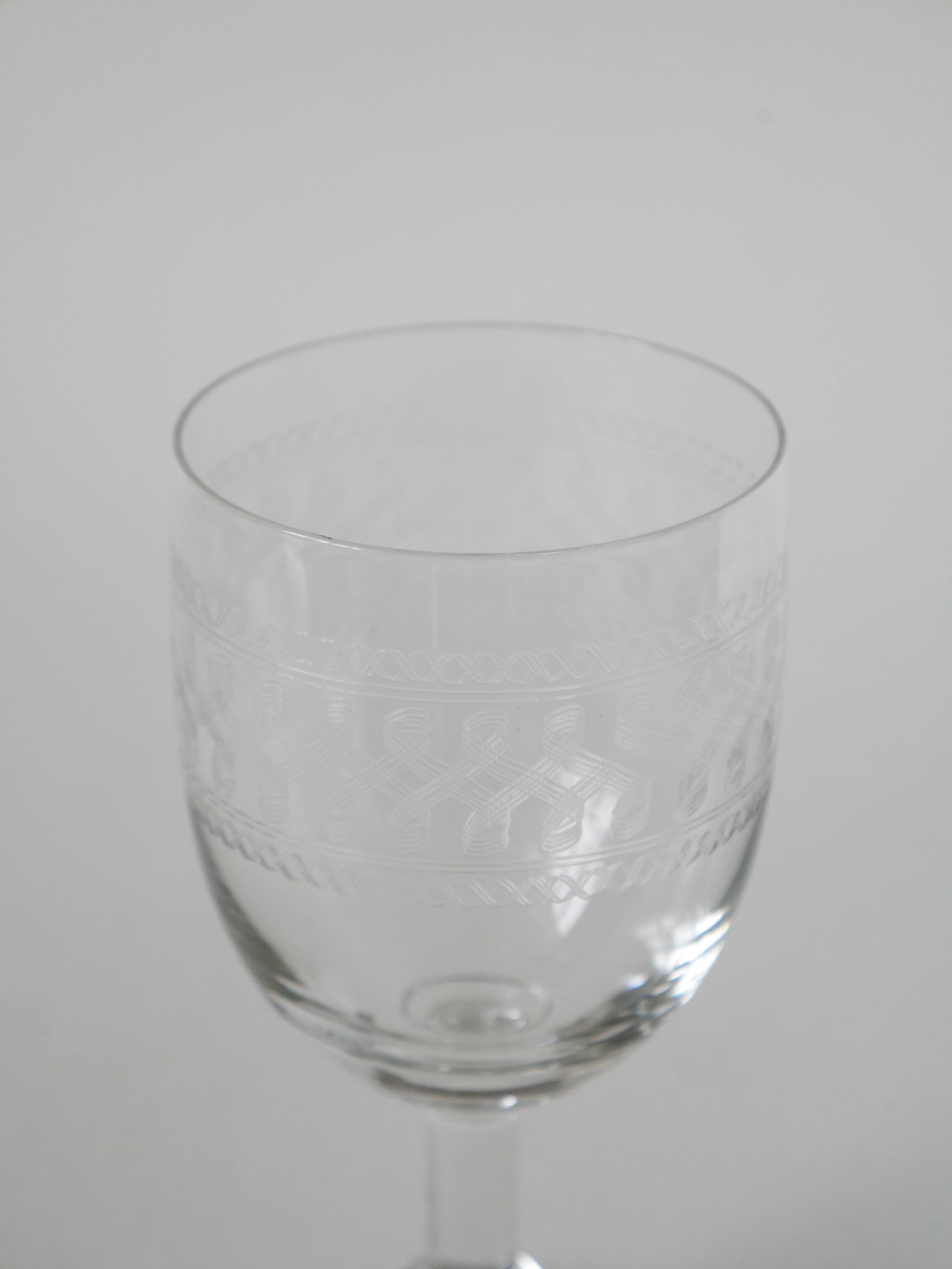 Set of 9 old wine glasses engraved in blown glass, early 20th century