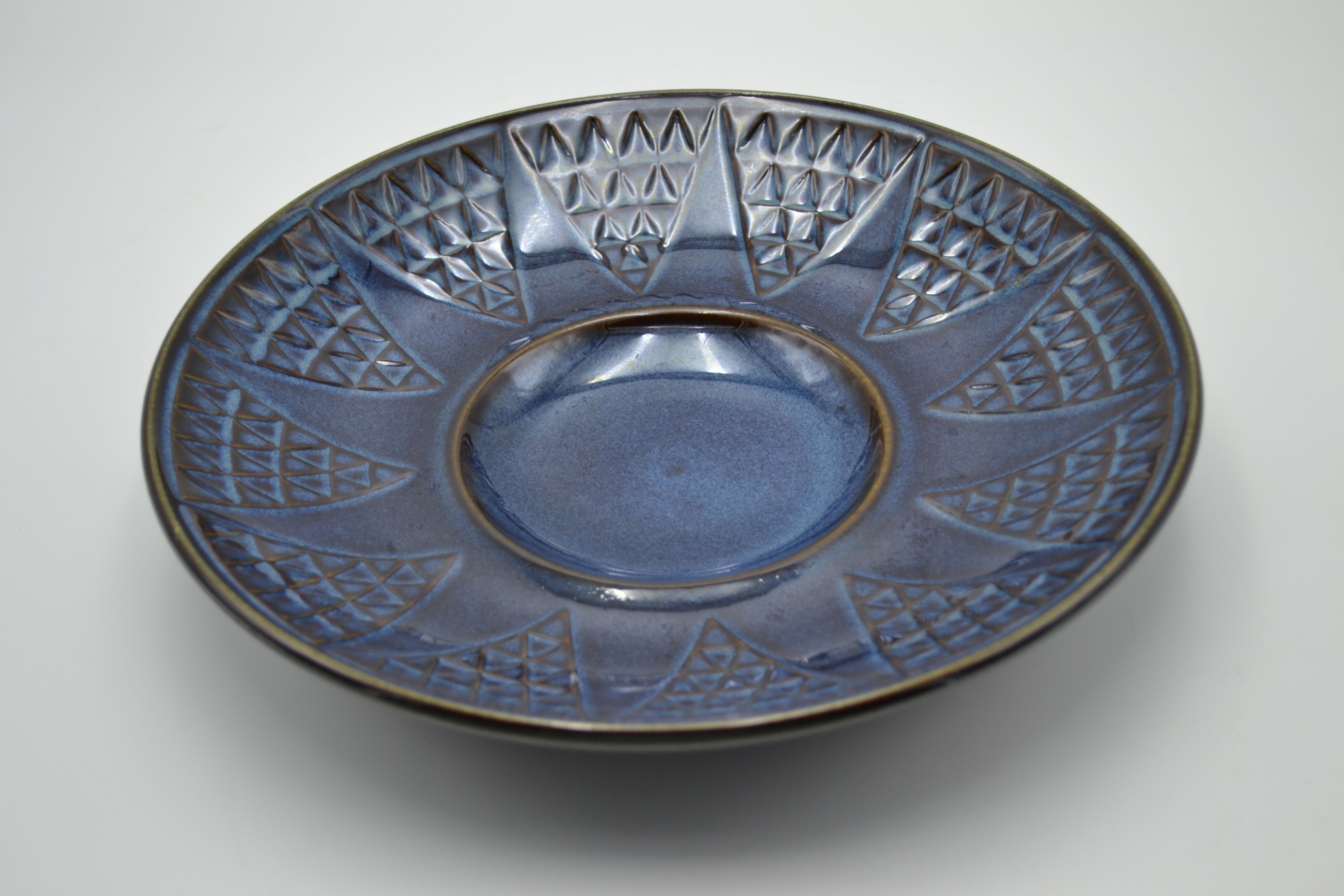 Einar Johansen's EJ64 series sandstone dish for Soholm Stentoj