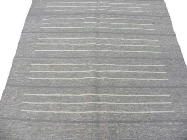 Kilim marocain Kelim Tapis Berbère Minimalist Gris Parme en Laine