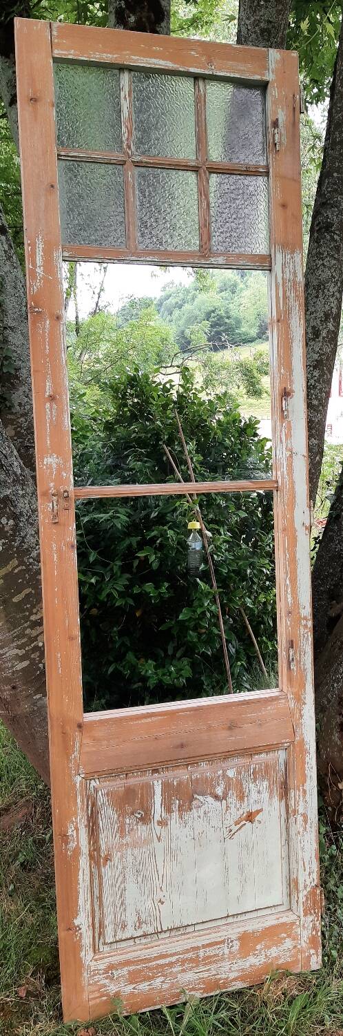 Mirror (Modernist Door, Barcelona)