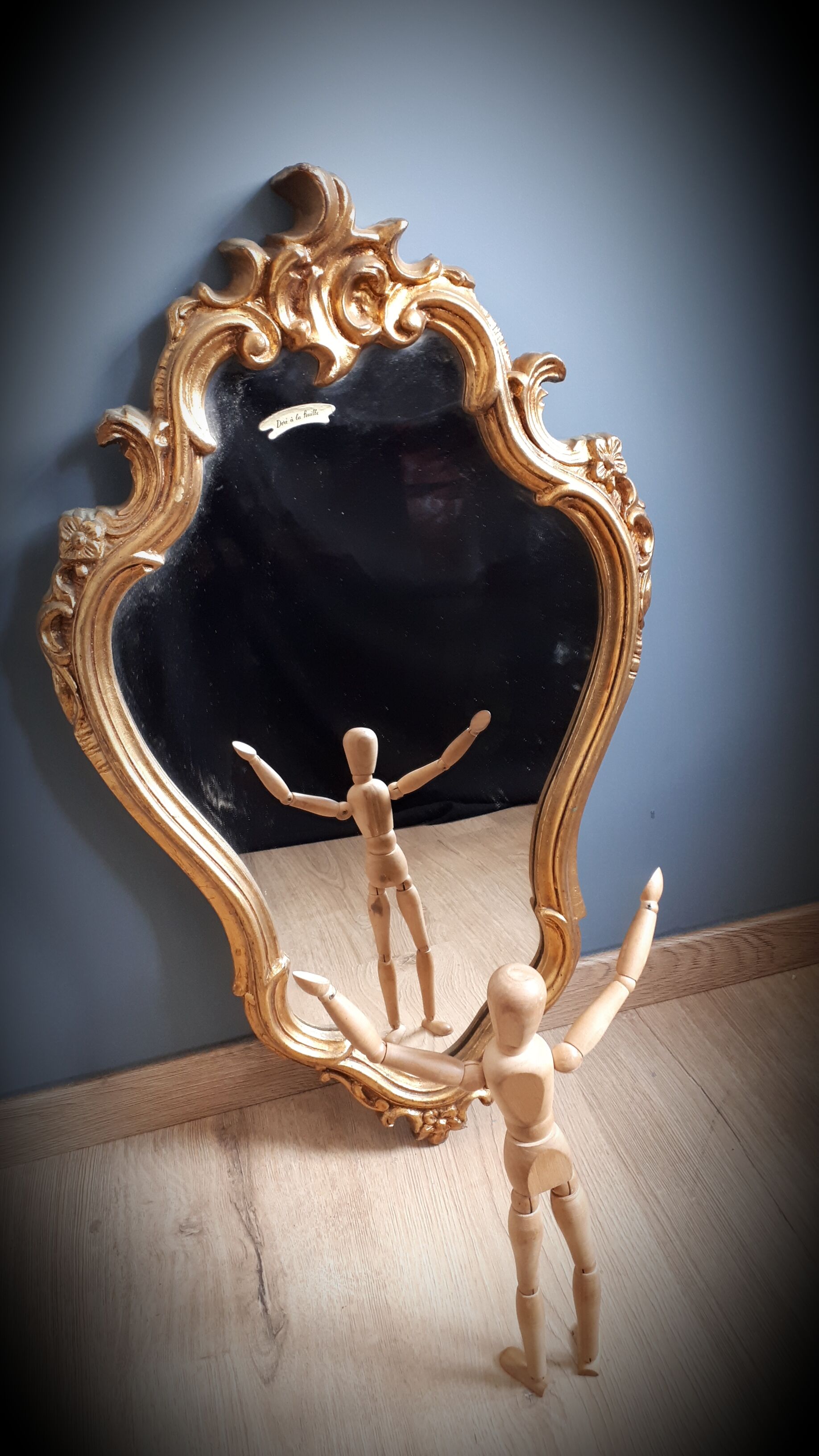 Old golden mirror with leaf   43x70cm