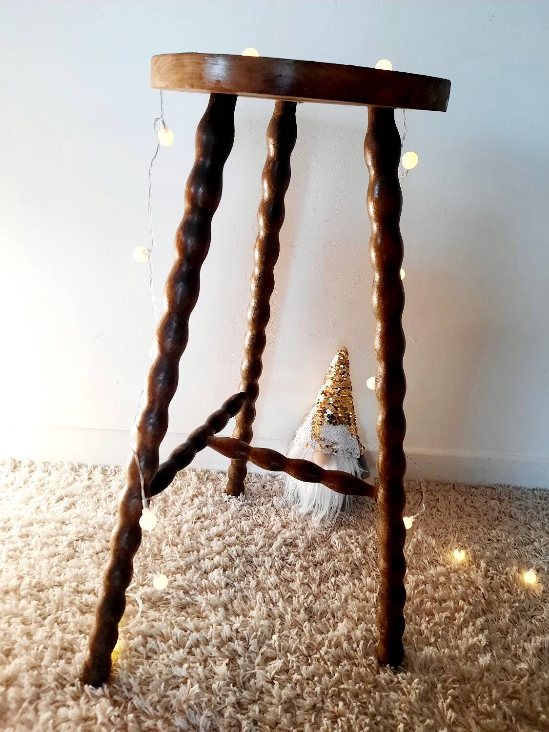 Tabouret haut tripode bois pieds tournés