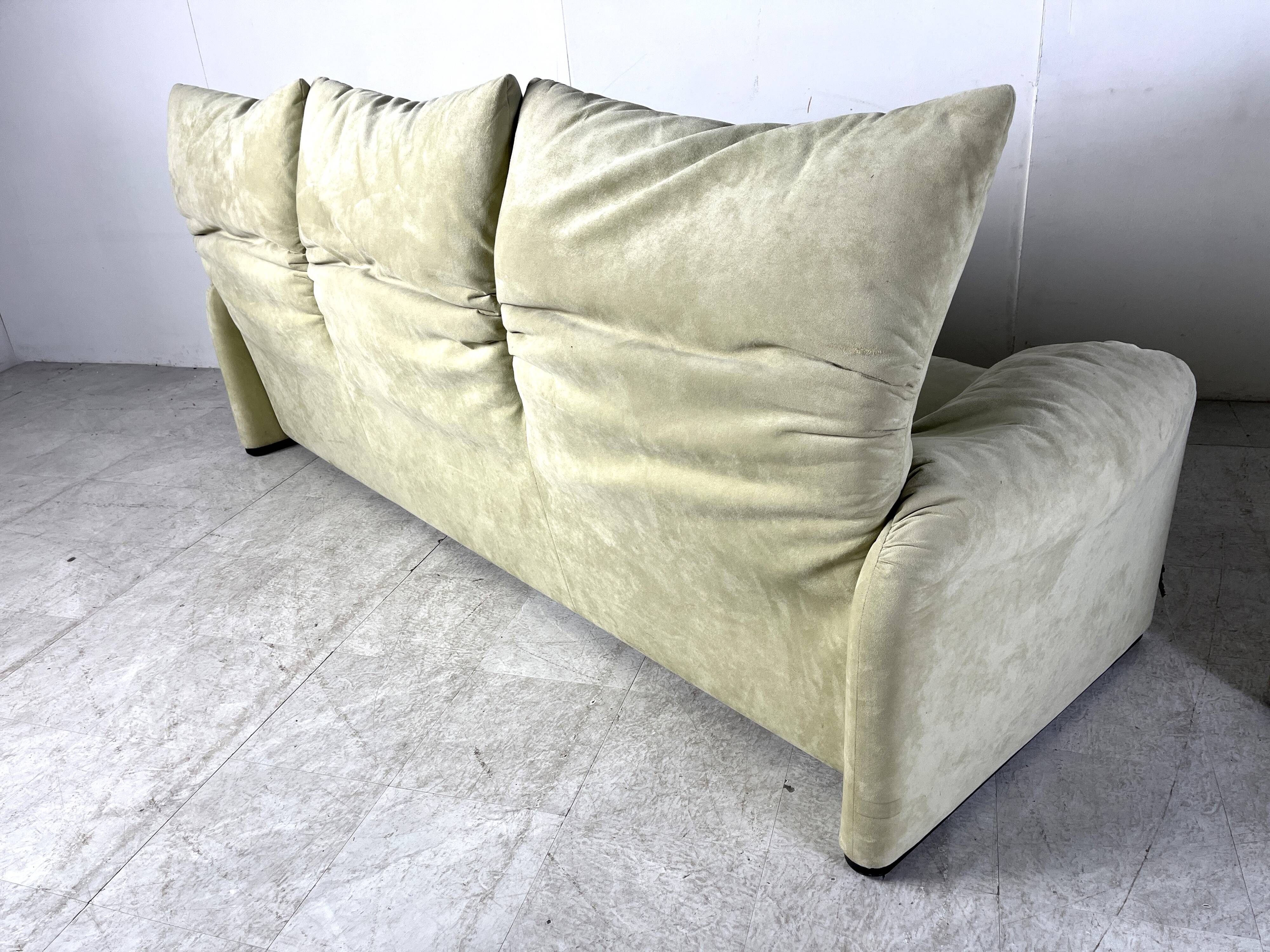 Maralunga sofa set by Vico Magistretti for Cassina