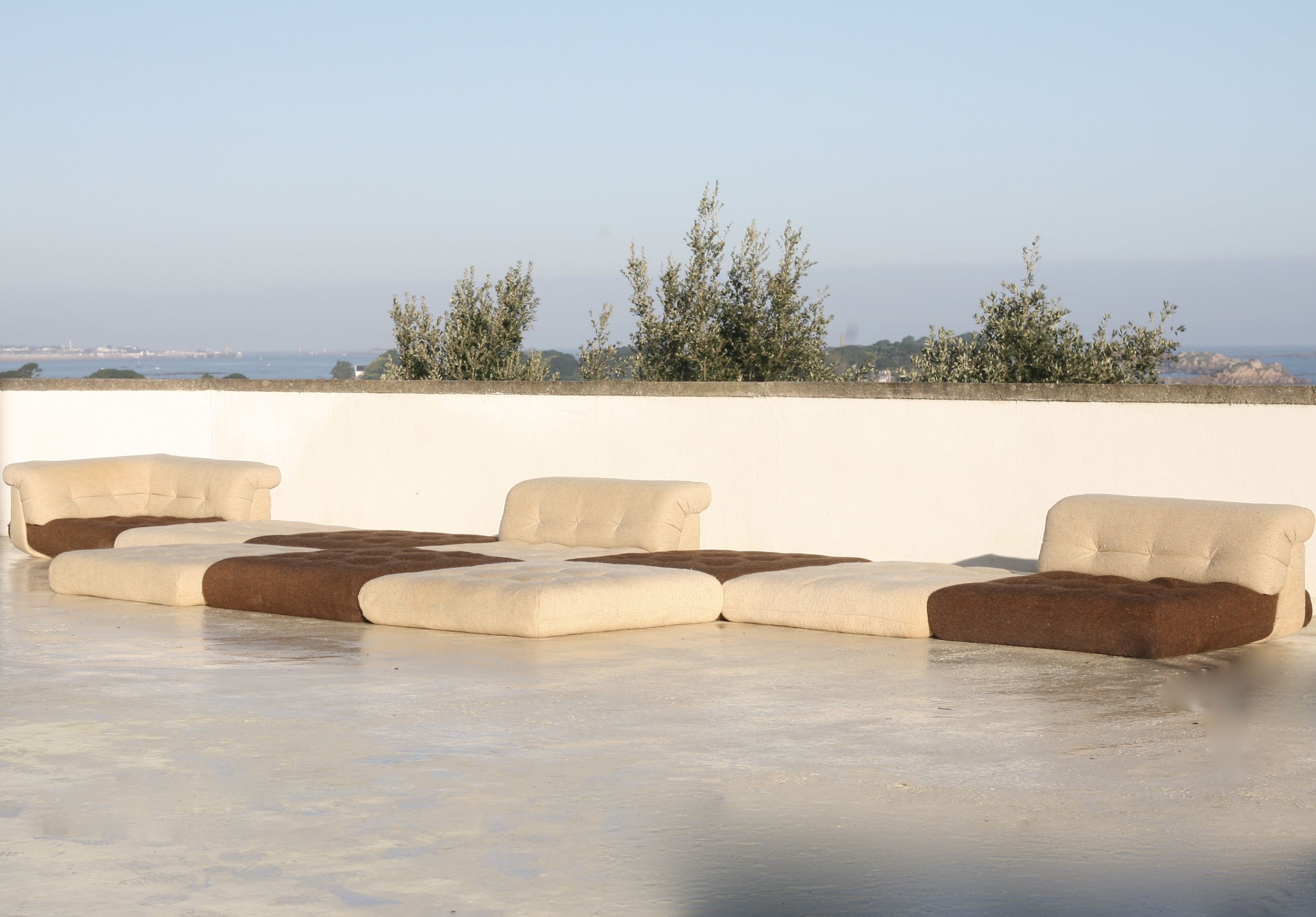 Modular sofa Mah Jong, Hans Hopfer, France, 1971. Roche Bobois Edition.