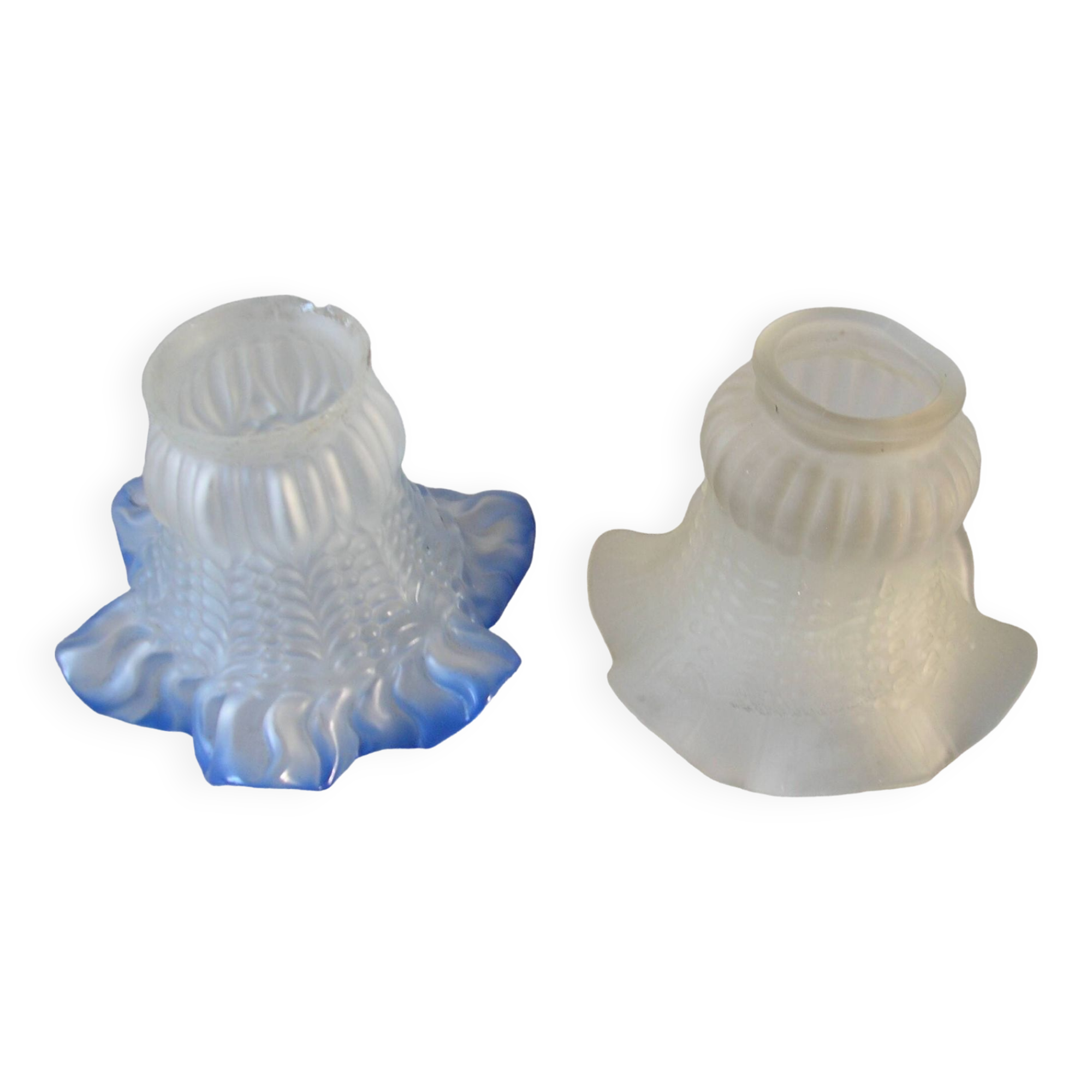 Set of 2 old tulips glass globe lampshades of chandelier lamp fixture