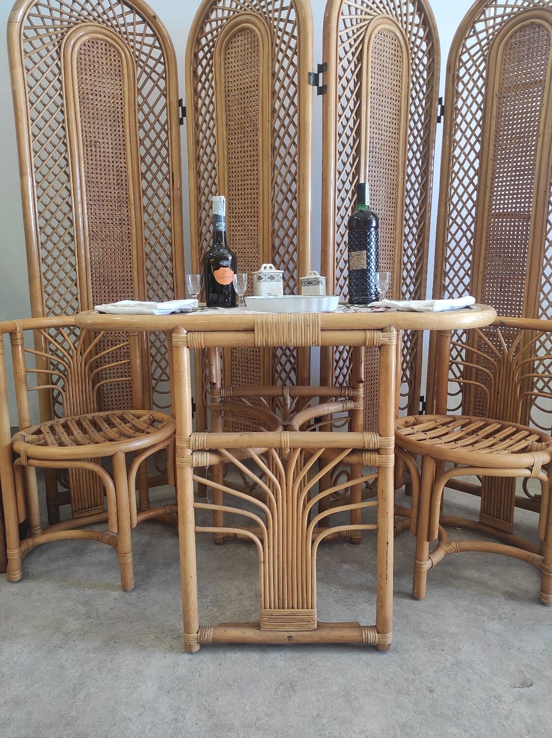 Salon rotin vintage et paravent