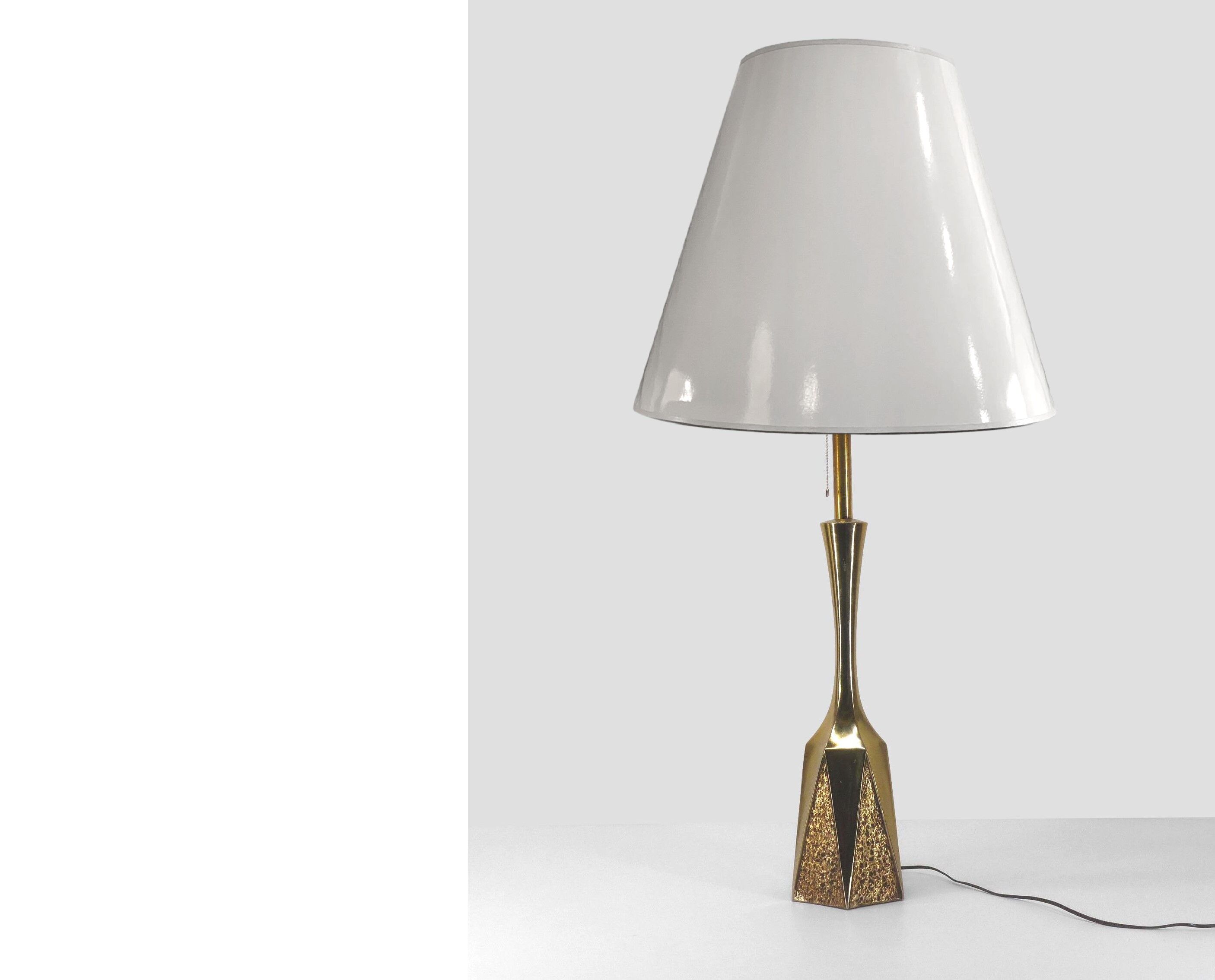 Pied de lampe brutaliste américaine Maison Laurel
