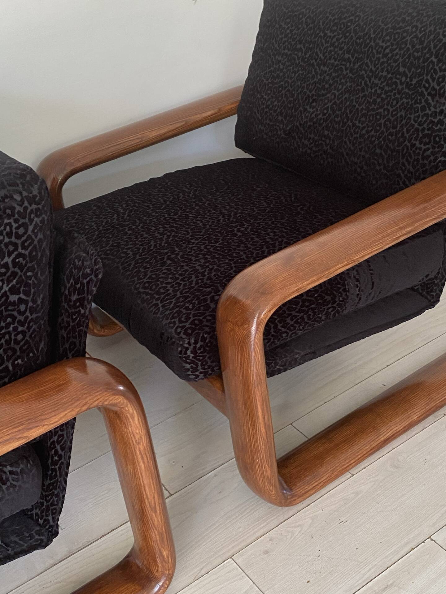 Set of 2 "Hombre" armchairs by Burkhard Vogtherr