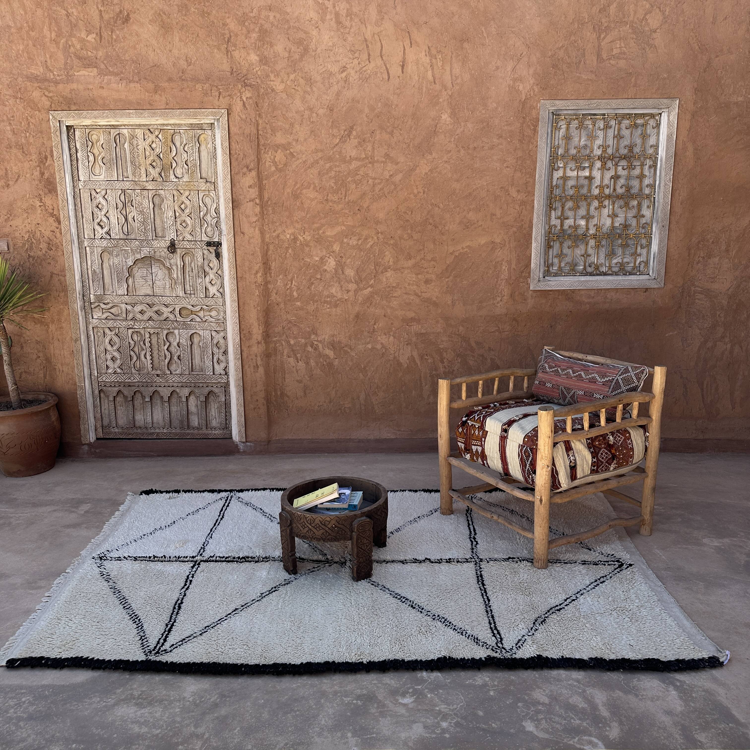 White Marmoucha Moroccan rug - 245 x 154 cm