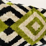 Coussin velours Ikat losanges vert