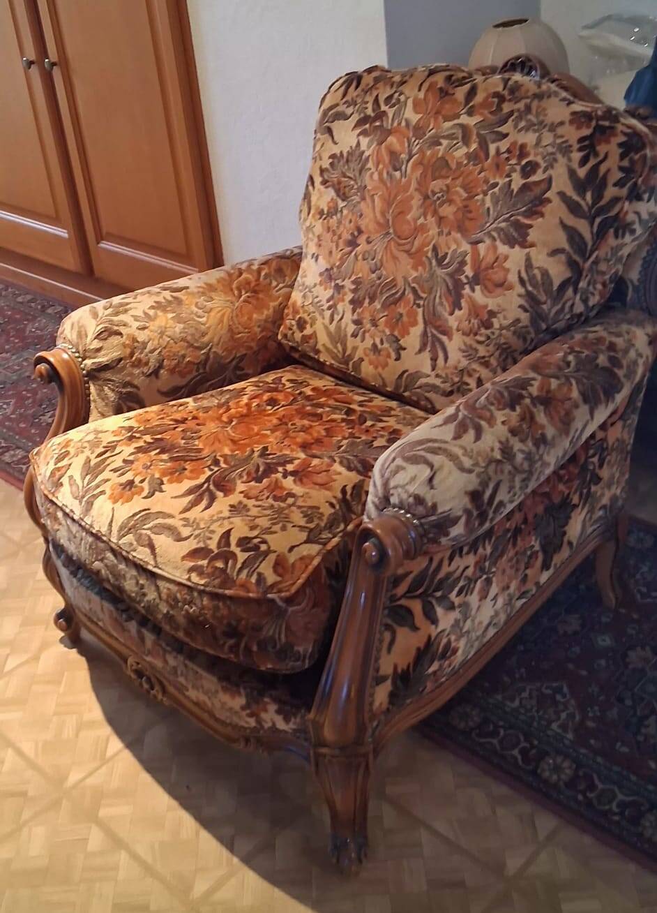 Classic armchair / Louis XV style in carved wood and jacquard velvet