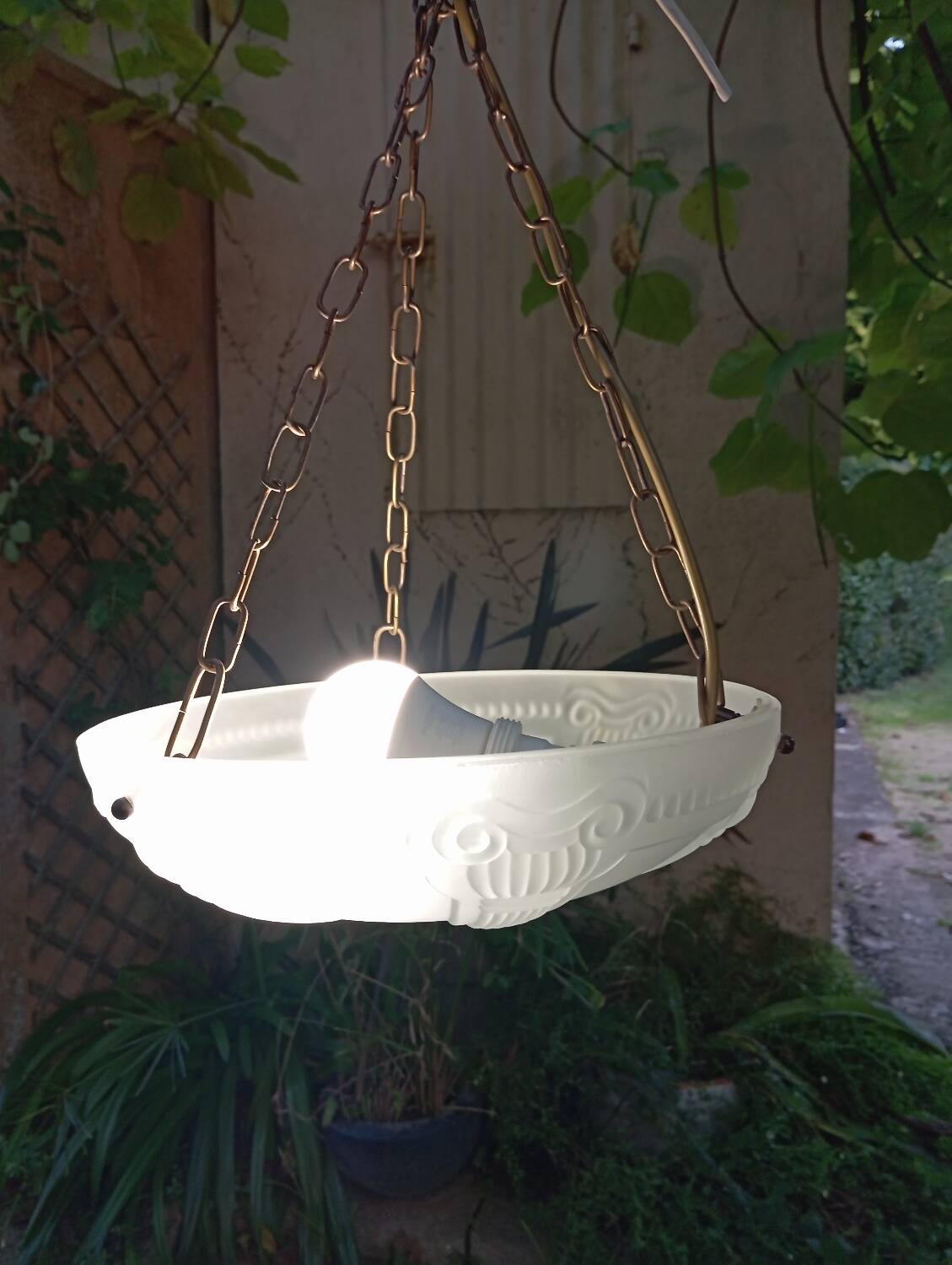 Frosted glass basin pendant light with column decor, art deco style