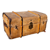 Travel trunk 1900