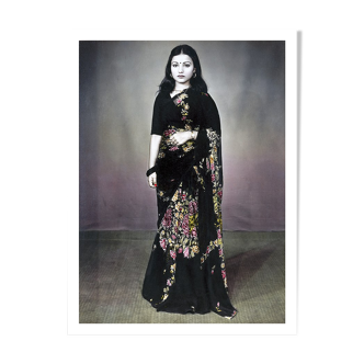 Photograph of a beautiful Bombay resident in sari