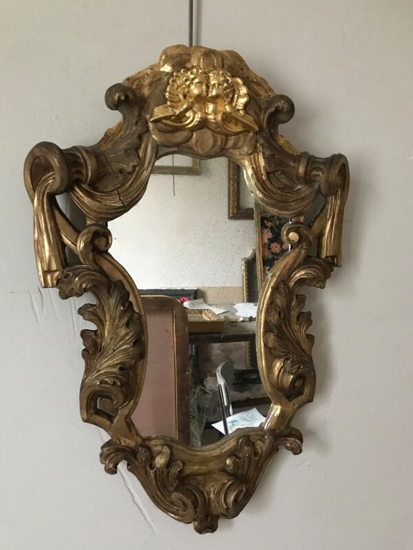 Miroir doré à la feuille d’or, 64 x 44 cm