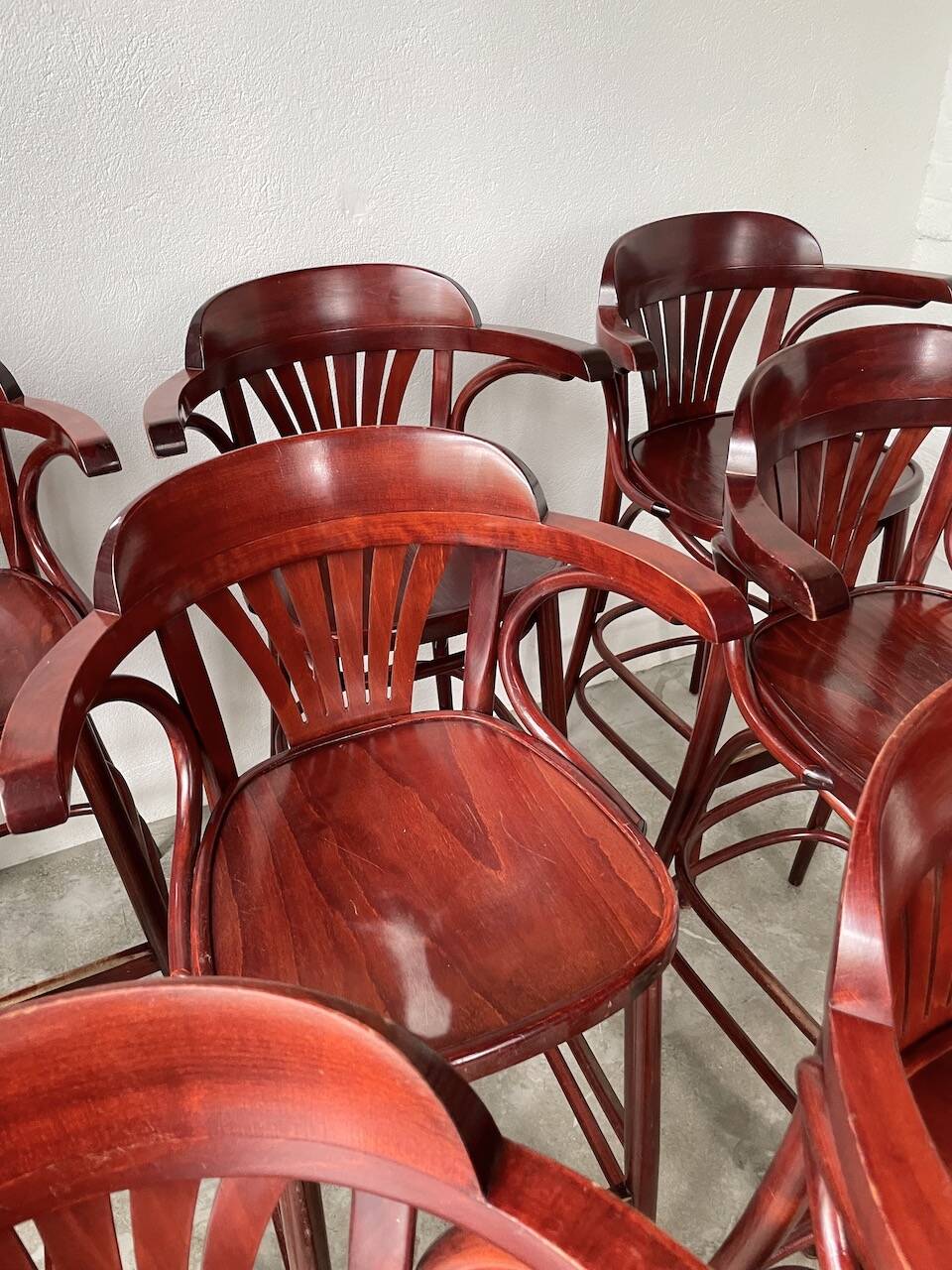 Set of 8 high bistro stools