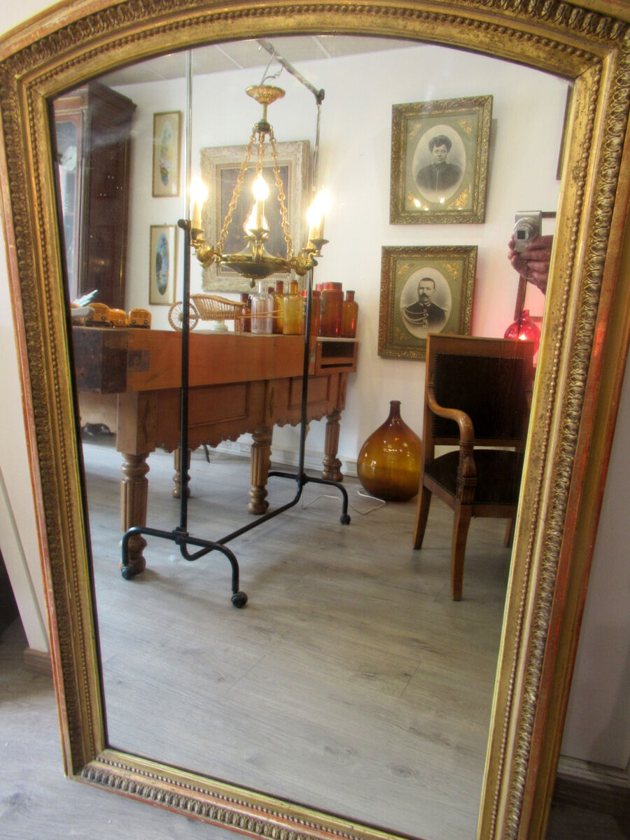 Mirror restoration, gilded