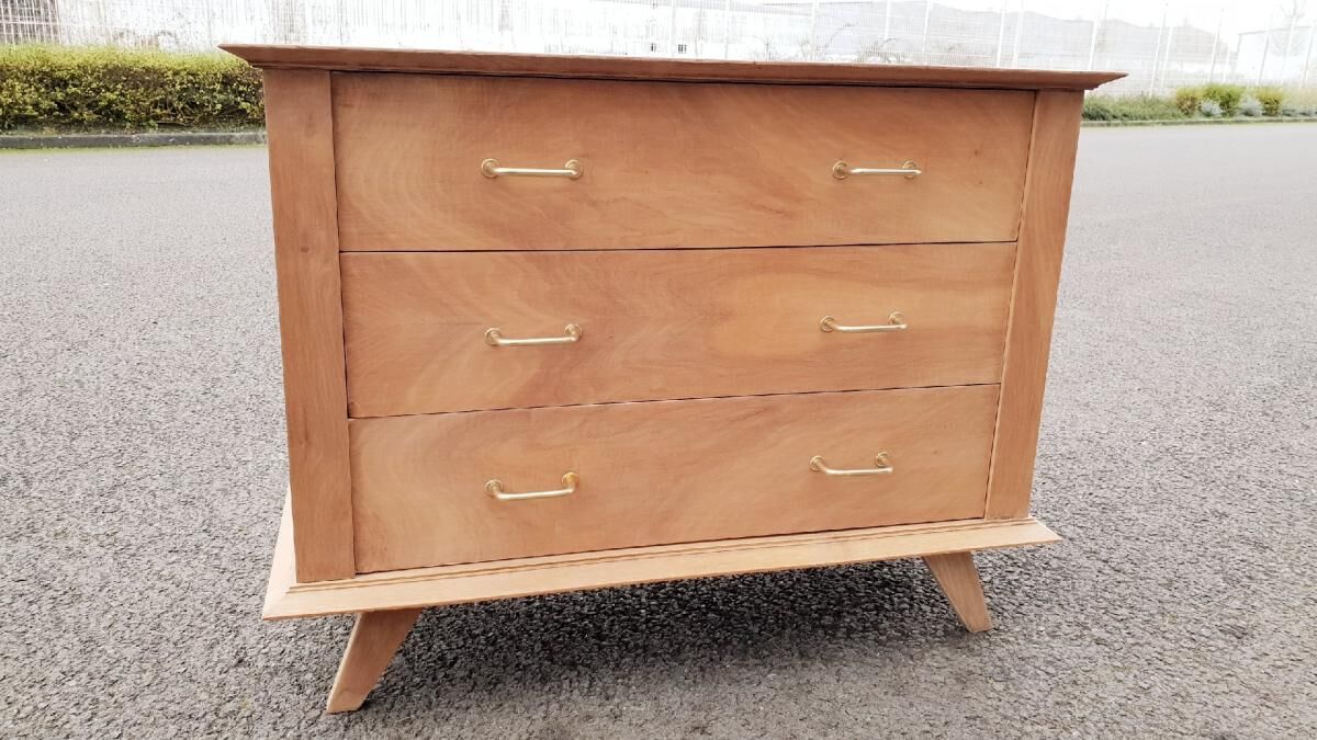Vintage dresser