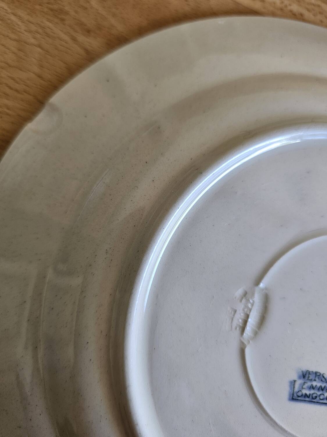 4 Longchamp dinner plates