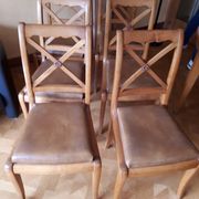 Chaise en bois assise en cuir