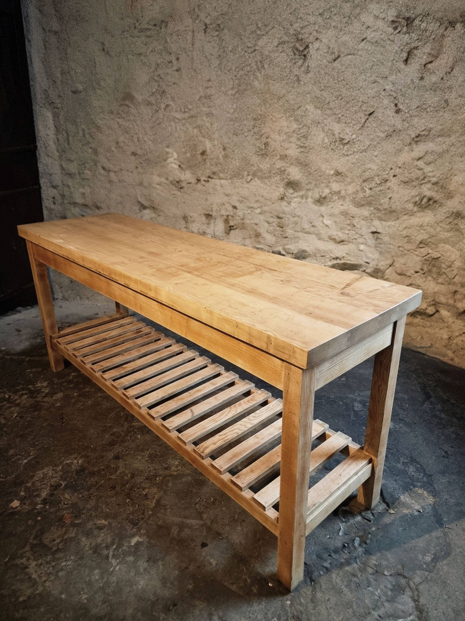 Old French baker's table – kitchen island / work table in solid chestnut with drawers.