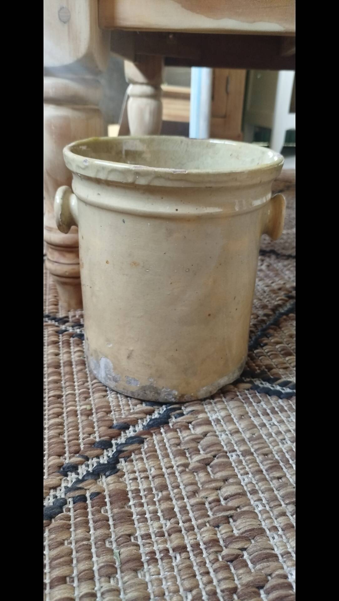 Pot to confit in earth