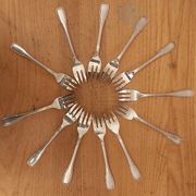 Set de 12 fourchettes à huitres ercuis en métal argenté