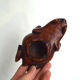 Cendrier grenouille en bois sculpté