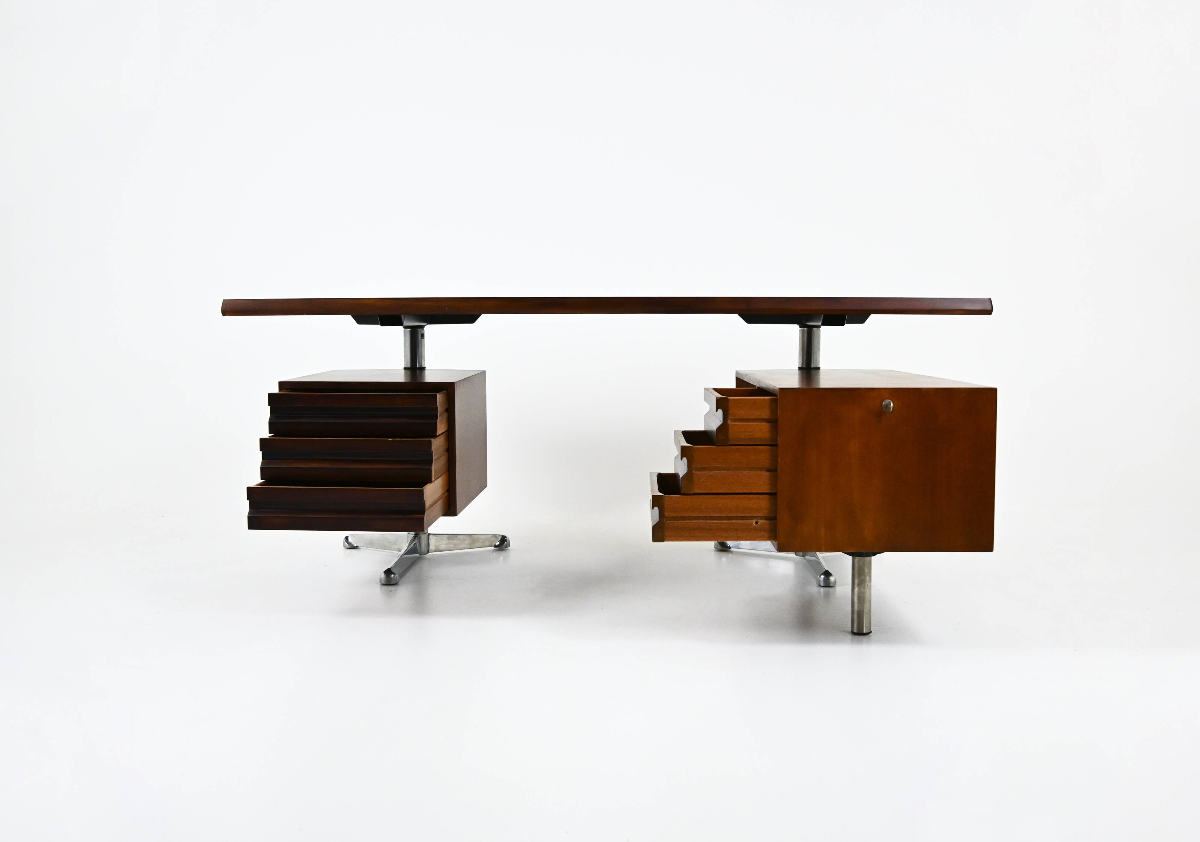 Desk design by Osvaldo Borsani for Tecno, 1960s
