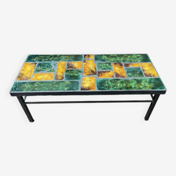 Lava stone coffee table - ceramic