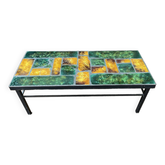 Lava stone coffee table - ceramic