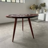 Table basse années 60 tripode bois ciselé