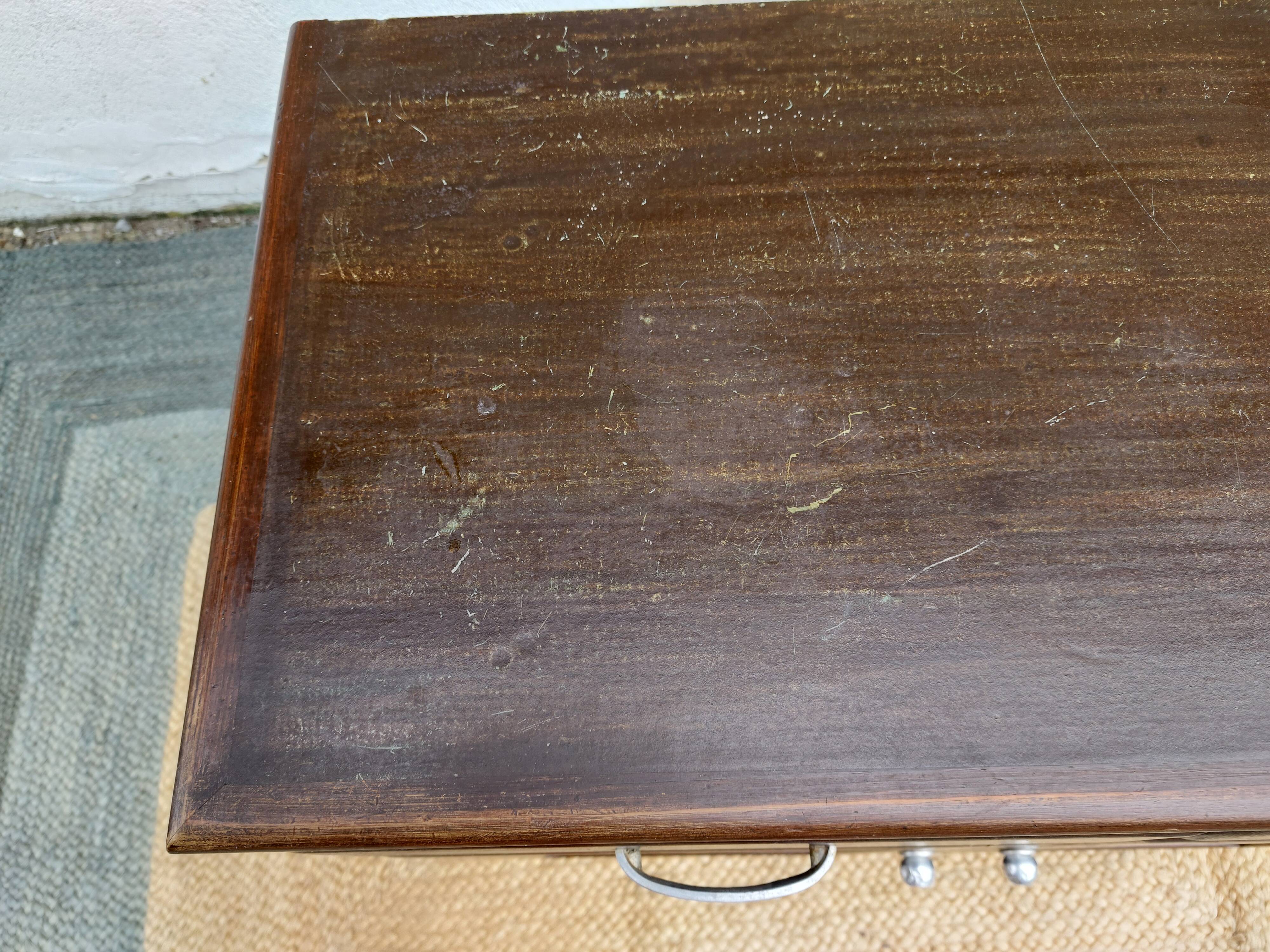 small dark Mado buffet