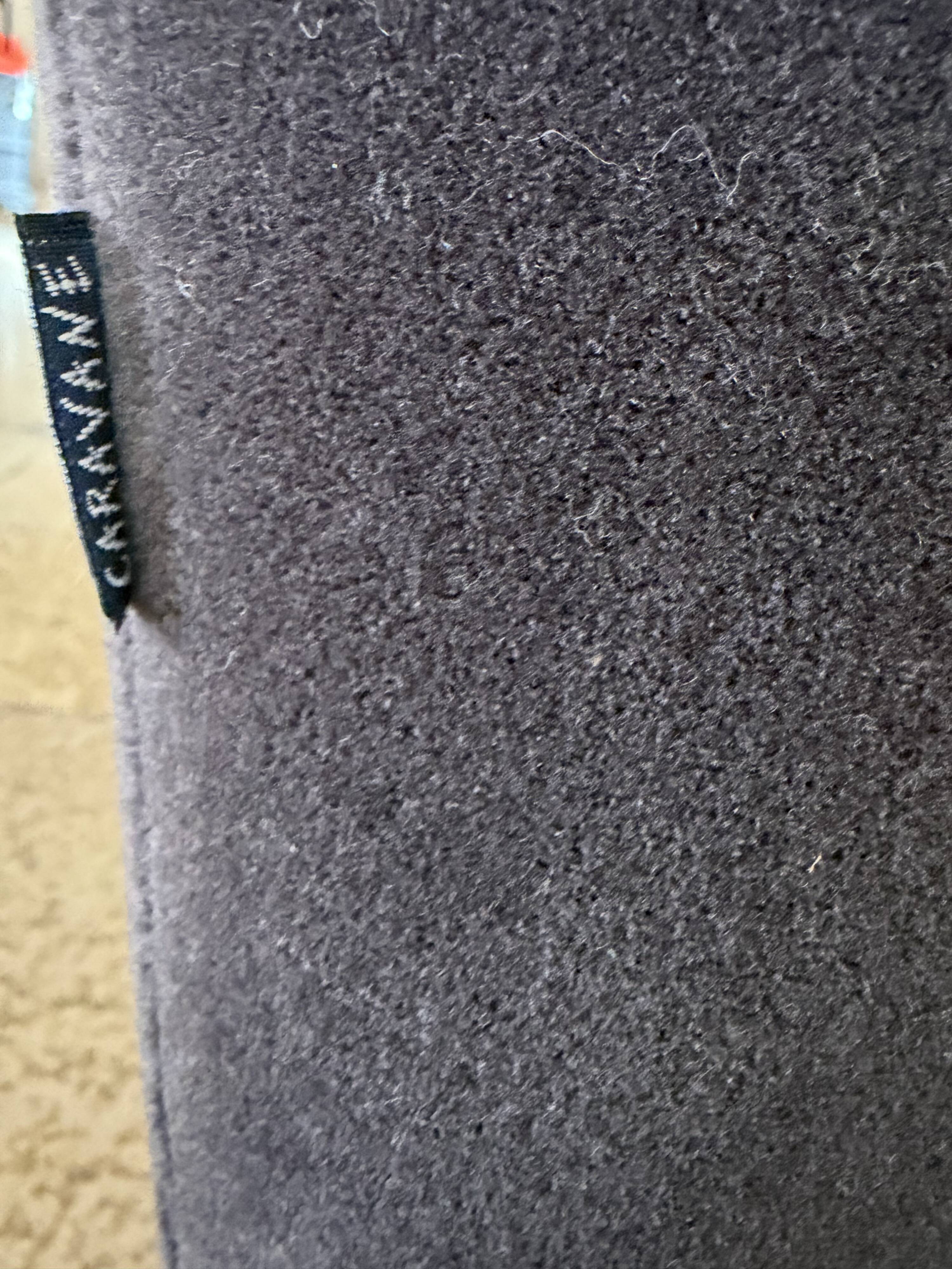 3-seater sofa Caravane — plum velvet — 215 cm — very good condition