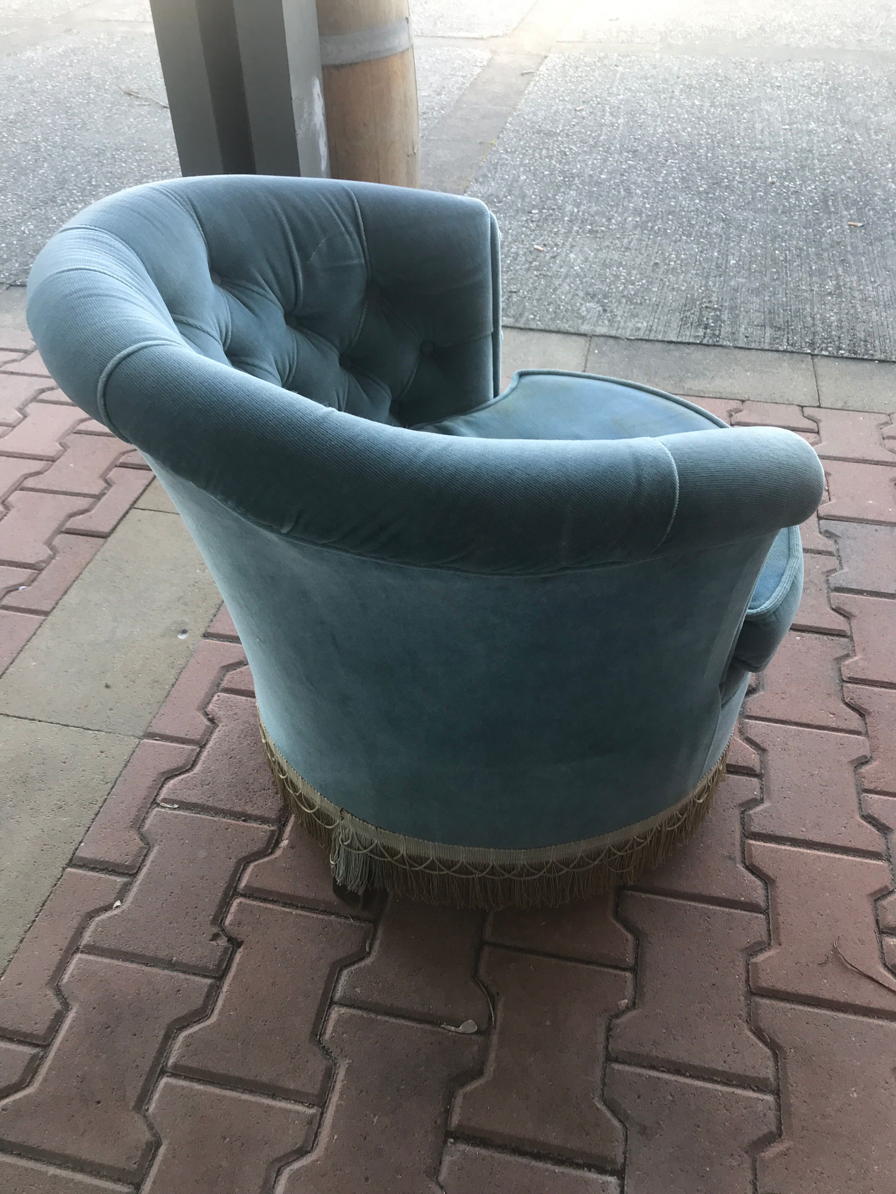 Blue velvet toad armchair