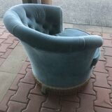 Blue velvet toad armchair