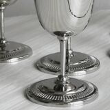 Set of 8 stemmed cups